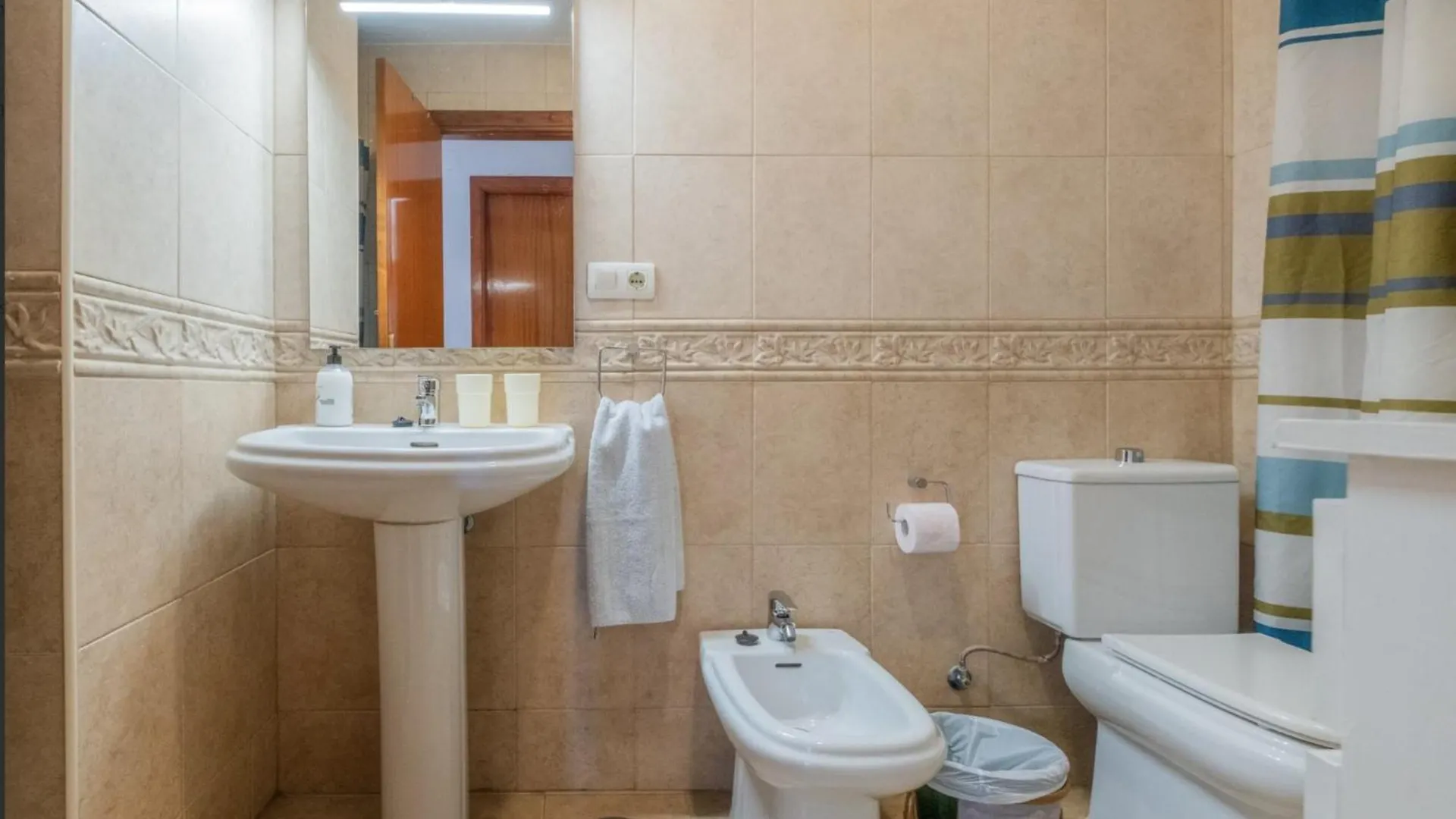 5 Chaparil Beach, Flat 3 With Sea Views Nerja 0*,