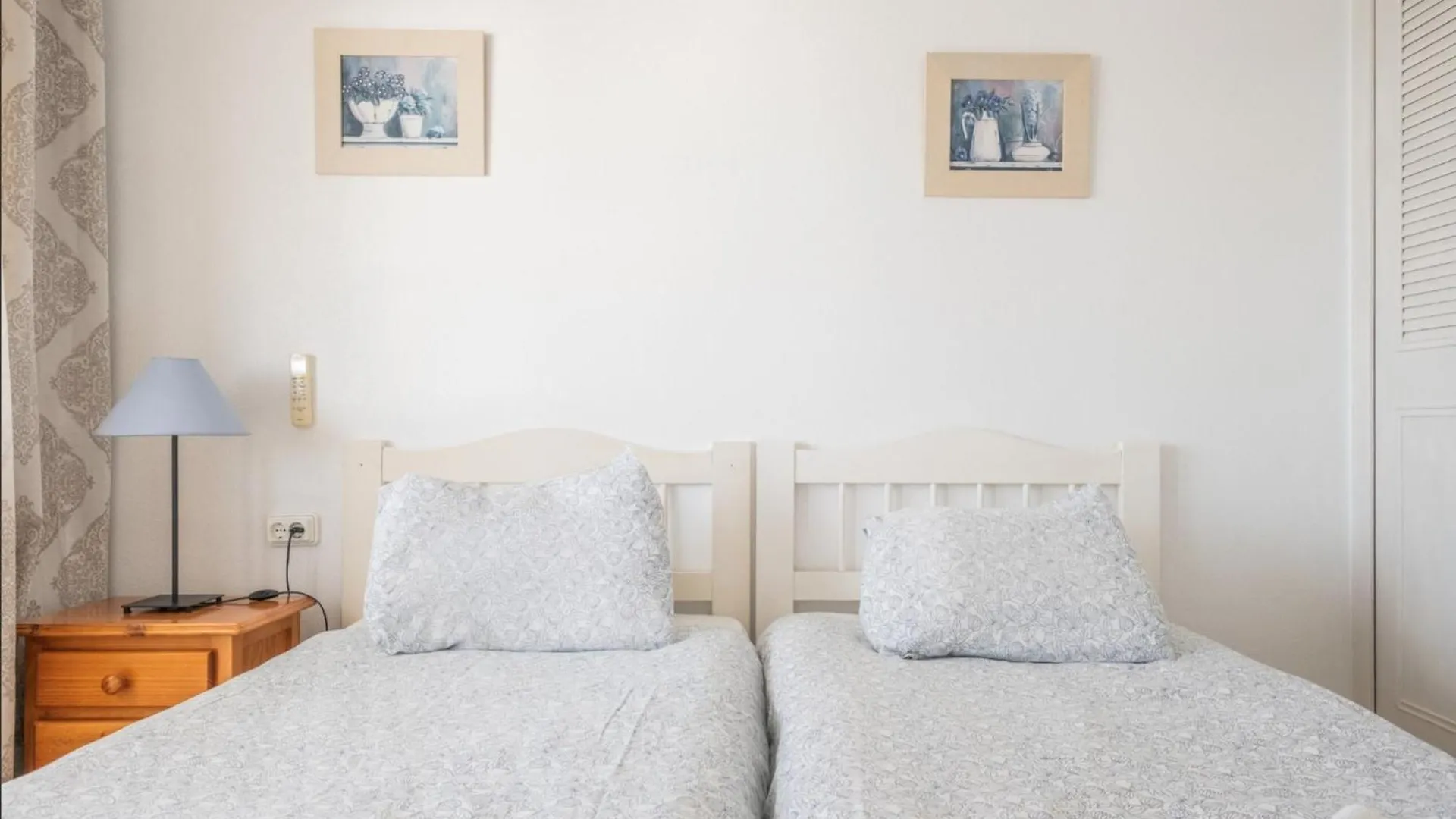 5 Chaparil Beach, Flat 3 With Sea Views Nerja 0*,