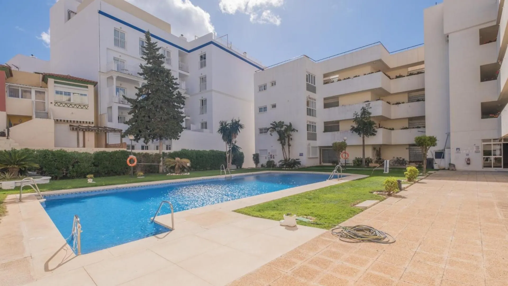 5 Chaparil Beach, Flat 3 With Sea Views Nerja Apartment