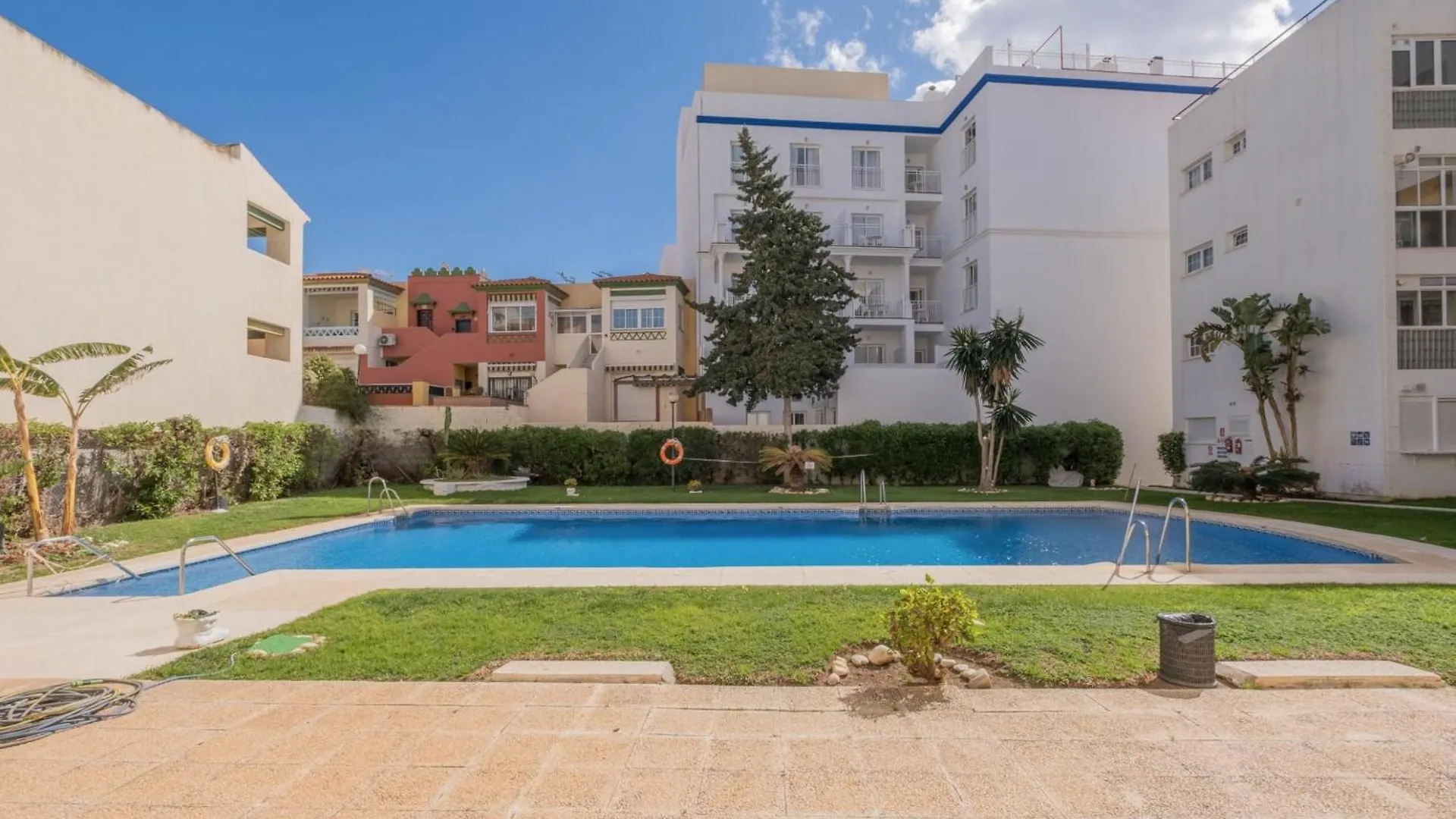 Appartamento 5 Chaparil Beach, Flat 3 With Sea Views Nerja