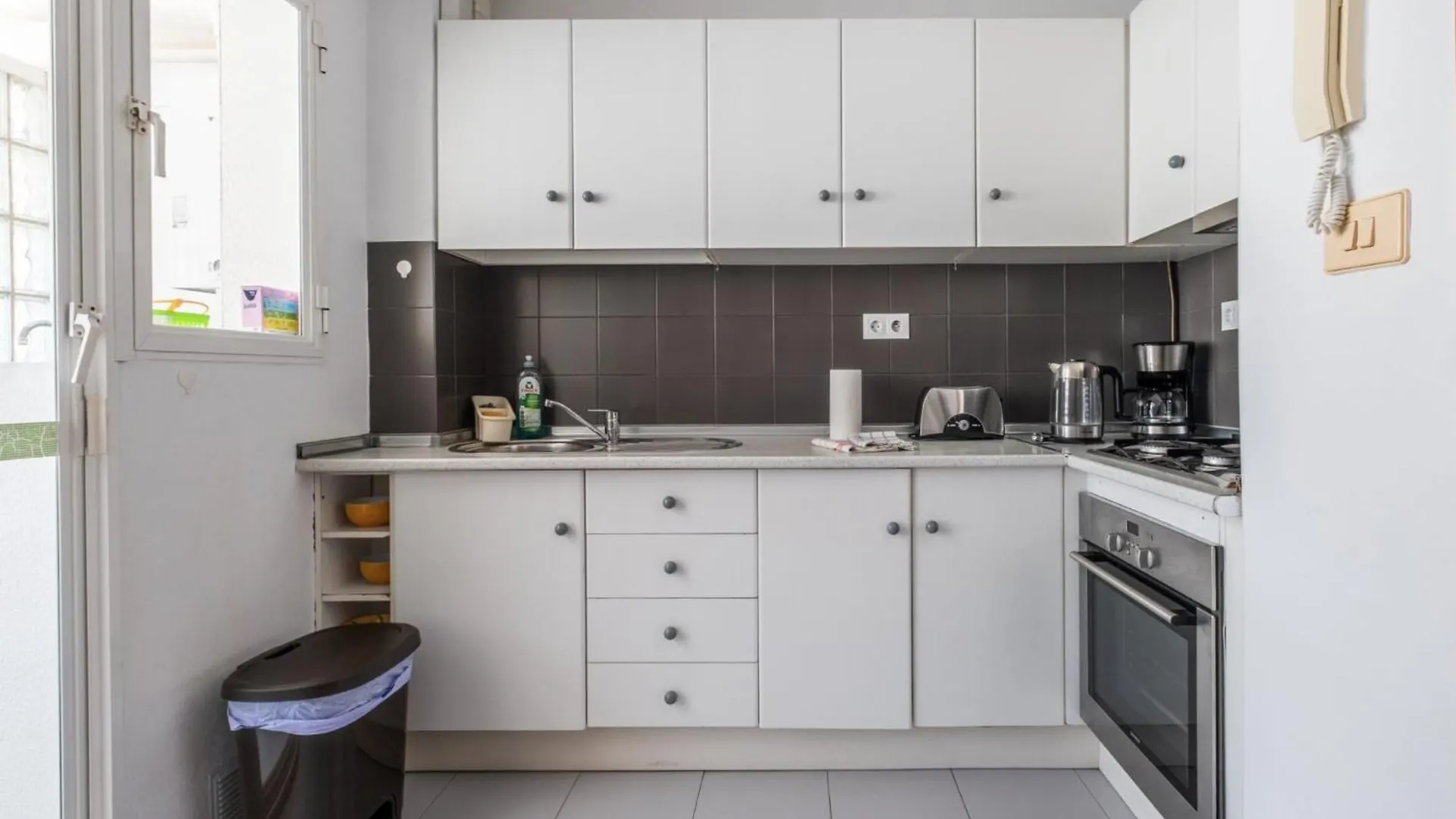 5 Chaparil Beach, Flat 3 With Sea Views 内尔哈 西班牙